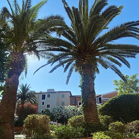 2 Bedrooms, 15 Min Walk To Beach, Ac, Pool & Fiber Internet In A Quiet, Private Gated Domain 5Kms To St Tropez كوغولين المظهر الخارجي الصورة
