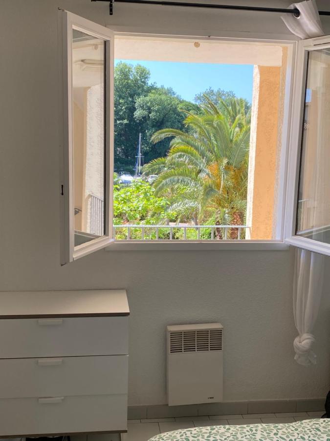 2 Bedrooms, 15 Min Walk To Beach, Ac, Pool & Fiber Internet In A Quiet, Private Gated Domain 5Kms To St Tropez كوغولين المظهر الخارجي الصورة